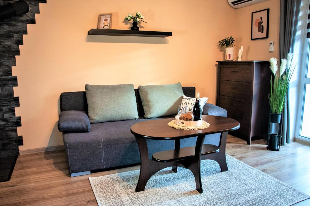 Apartament "Klimatycznie" - Przytulny, 4-Osobowy, Jelenia Gora, Cieplice Exterior foto
